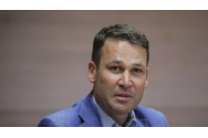 Primarul Robert Negoiţă, şi mai mulţi directori şi funcţionari din Primărie, urmăriţi penal de DNA