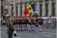 Paradă militară fără aviație, de 9 mai, la Moscova. Prin Piața Roșie au defilat doar trupele terestre