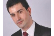 Fost prorector plătit cu 7.000 de euro pe lună, arestat