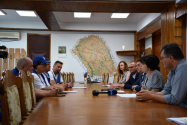 200 de angajați ai Direcţiei Generale de Asistenţă Socială şi Protecţia Copilului au pichetat Prefectura