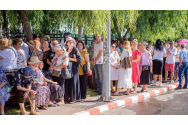 Pelerinaj la Voluntari. Mii de credincioși se roagă la Brâul Maicii Domnului, făcător de minuni