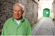 Peter Brook, personalitate legendară a industriei teatrale şi unul dintre cei mai influenţi regizori, a murit. Avea 97 de ani