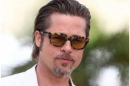 Brad Pitt suferă de orbire