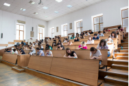 Admitere la UMF Iași, fără media la Bac!