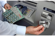 Răducănean bătut de patru consăteni pentru că n-avea bani pe card