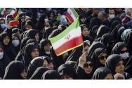 Poliţia moravurilor din Iran a fost dizolvată. Discuțiile auplecat de la purtarea vălului islamic de către femei