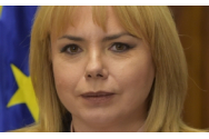 Anca Dragu desființează creșterea economică a României: Afară-i vopsit gardul, înăuntru-i leopardu!