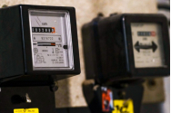 Măsurile de plafonare şi compensare a preţurilor la energie, tot mai criticate