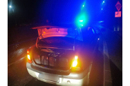 Reținuți de polițiști dupa ce au furat motorina si anvelope de camion