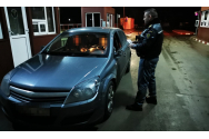 A prezentat la control un permis de conducere fals, fără a avea calitatea de conducător auto
