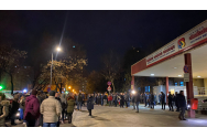 VIDEO: Protest pentru Ștefania, adolescenta de 15 ani decedată la UPU Satu Mare. Sute de oameni cer demisia medicului de gardă  