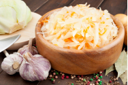 De ce recomandă nutriționiștii zeama de varză murată. ”Este bogată în…”