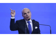 Rareş Bogdan, apel urgent la ministrul Finanțelor: Trebuie să dea explicații de ce OMV nu plătește taxa de solidaritate
