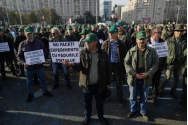 Pădurarii ies din nou în stradă