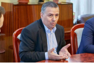 „Banii din PNRR pentru spitale s-au dat pur politic”