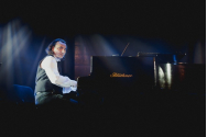 Pianistul Bogdan Ota și revelațiile sale muzicale, în concert la Iași