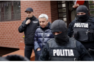 Dan Diaconescu, săltat din casă de către mascați