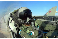 Un aviator militar a furat un bec din supermarket pentru a-l face cadou de logodnă