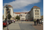 Număr mare de candidaţi la simularea admiterii la Medicină
