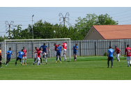 Fotbal judeţean: mare derby, la Uricani