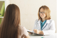 În fiecare zi, 3 românce mor de cancer ovarian - o boală înșelătoare, fără simptome specifice. Tu când ai fost ultima dată la medic?