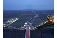 Podul suspendat de la Brăila, aproape de inaugurare. Când se va putea circula pe cea mai scumpă construcție din România