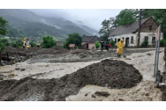 Aproximativ 200 de persoane din patru sate, izolate din cauza viiturilor