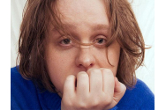 Cântăreţul scoţian Lewis Capaldi este grav bolnav
