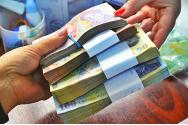  Salariile bugetarilor vor crește nelimitat