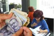  Sporurile bugetarilor vor fi plafonate