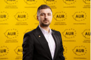 AUR: Rafila s-a lăsat învins de Raed Arafat; mor oameni pentru că, fără niciun semn din partea subsecretarului de stat devenit împărat, nimic nu mişcă