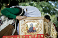 Lumină în întuneric. Minunile Sfintei Parascheva