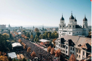 Slavă Poporului Român! Tatăl nostru la Sfânta Parascheva de la Iași - Filmarea Zilei și a Anului