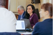 Legea salarizării. Ministrul Muncii: Muncă egală, plată egală. Se dau sporuri pentru performanţă