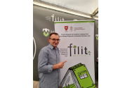  „Scriind, nu faci decât să lași o urmă în spatele tău”