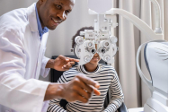 3 semne care îți arată că ai nevoie de un consult optometric