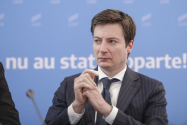 Caramitru: Dacă ești sărac și te plângi non stop, problema e fix la tine. Singurii care au dreptul să se plângă sunt pensionarii