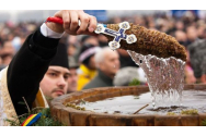 Peste 5.000 de ieșeni au venit la Mitropolie, după Agheasma Mare