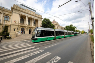 Iaşiul, sufocat din cauza traficului. Transportul în comun este văzut ca o principală soluţie