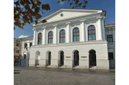 Autoritățile au semnat contractul pentru reabilitarea Filarmonicii. Lucrările costă 48 de milioane de lei