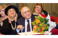 Ne-a părăsit un titan al culturii naţionale! Dinu Săraru a plecat să povestească cu îngerii