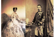 Elena Cuza, dincolo de legendă