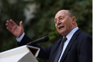 Traian Băsescu: Firea nu poate câștiga în fața lui Nicușor Dan. Problema apare dacă se retrage Piedone / Geoană nu intră în finală / Varianta supriză de guvernare