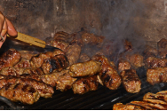 Micii și patricienii la grătar. Tradiția reinterpretată în arta culinară