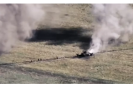 Imaginile disperării: 10 vehicule blindate rusești, distruse dintr-o singură lovitură. Soldații rămași în viață caută disperat scăpare