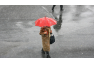 Avertizări meteo: lapoviță, polei și ceață densă în Banat și Moldova