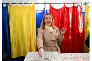 Elena Lasconi și-a stabilit strategia de negociere, după ce a primit vestea că va fi în turul II la prezidențiale