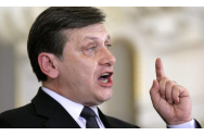 Crin Antonescu caută să se plaseze strategic pe axa UDMR-Viktor Orban?