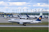 Avion aterizat de urgență la Timișoara: ușă deschisă în timpul zborului