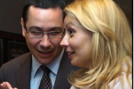 Este OFICIAL! Daciana Sârbu l-a părăsit pe Victor Ponta după 19 ani de mariaj